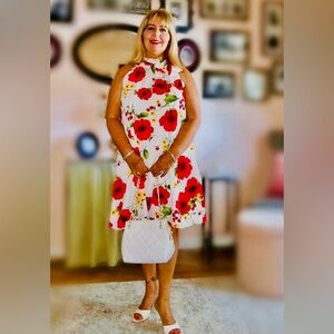 Retro Halter Summer Dress Size 14 for any summer occasion 🌺 clean, non smoker.